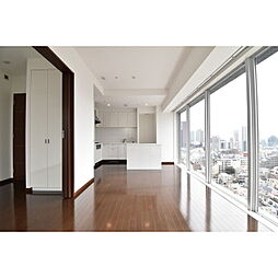 東京メトロ南北線 白金高輪駅 徒歩1分の賃貸マンション 12階2LDKのリビング/ダイニング