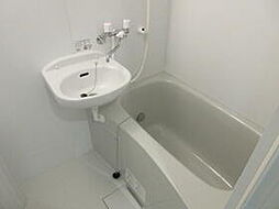 京急本線 大森海岸駅 徒歩6分の賃貸マンション 2階1LDKのリビング/ダイニング