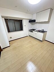 都営三田線 新板橋駅 徒歩4分の賃貸マンション 2階1SLDKのリビング/ダイニング