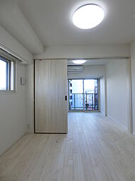 東急田園都市線 三軒茶屋駅 徒歩14分の賃貸マンション 5階1DKのリビング/ダイニング