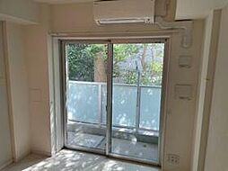 JR山手線 目黒駅 徒歩8分の賃貸マンション 1階ワンルームのリビング/ダイニング