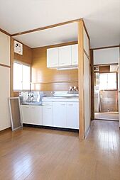 粟宮安武様貸家　1号棟 1 1階2DKのリビング/ダイニング