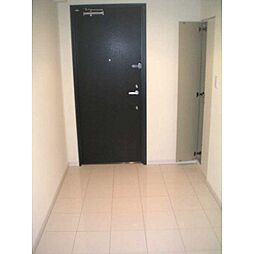 都営大江戸線 東新宿駅 徒歩5分の賃貸マンション 2階1DKのリビング/ダイニング