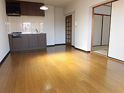 エンゼル本山 202 2階1LDKのリビング/ダイニング