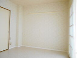 グランドマンション5 205 2階2LDKのリビング/ダイニング