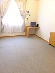 レオパレスマダミ 206 2階1Kのリビング/ダイニング