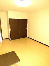 レオネクストｗｅｓｔｒｏａｄ 107 1階1Kのリビング/ダイニング