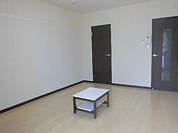 レオネクストシェーンシャイン 104 1階1Kのリビング/ダイニング