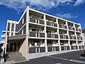 京王相模原線 京王多摩センター駅 バス8分 恵泉女学園大学入口下車 徒歩4分の賃貸マンション