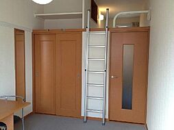 レオパレスエクセル中里 102 1階1Kのリビング/ダイニング