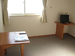 JR東海道本線 三島駅 徒歩16分の賃貸アパート 2階1Kのリビング/ダイニング