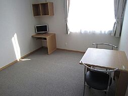 レオネクストパーシモン 203 2階1Kのリビング/ダイニング