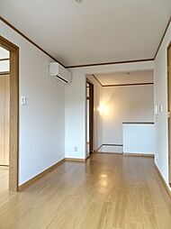 JR東海道本線 六合駅 徒歩4分の賃貸アパート 2階3LDKのリビング/ダイニング