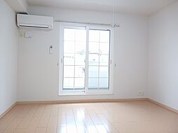 サニースクエア 203 2階1LDKのリビング/ダイニング