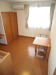 レオパレスグリュ 107 1階1Kのリビング/ダイニング