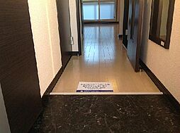 レオネクストホワイトバーチII 105 1階1Kのリビング/ダイニング