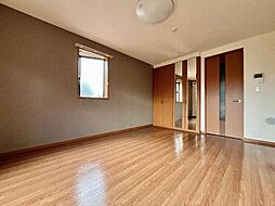 レガリーニ 106 1階1Kのリビング/ダイニング