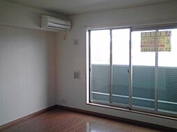 アーバンコートＡ 2階2LDKのリビング/ダイニング