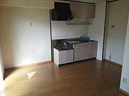 ボナール山の手パートII 102 1階3DKのリビング/ダイニング