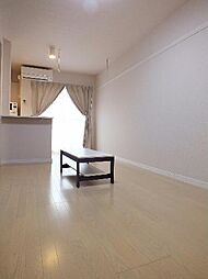 レオネクストメイトユウコウ 107 1階ワンルームのリビング/ダイニング