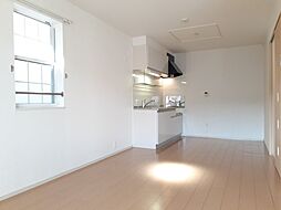 JR常磐線 高萩駅 5kmの賃貸アパート 2階2LDKのリビング/ダイニング