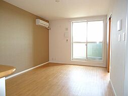 JR関西本線 河原田駅 徒歩21分の賃貸アパート 1階1LDKのリビング/ダイニング