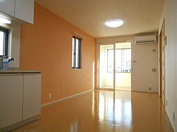 JR東海道本線 西岐阜駅 徒歩28分の賃貸アパート 1階1LDKのリビング/ダイニング