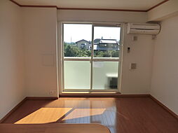 JR関西本線 亀山駅 徒歩28分の賃貸アパート 2階1LDKのリビング/ダイニング