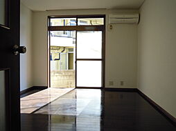 ケンジントンハイツ 107 1階1Kのリビング/ダイニング