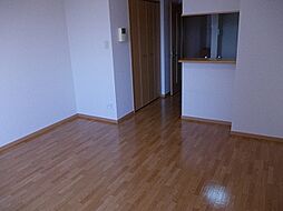 サニーブレイン 101 1階ワンルームのリビング/ダイニング