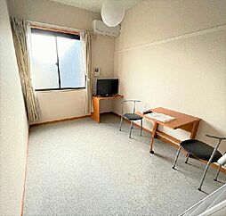 レオパレスベルフローラI 2階1Kのリビング/ダイニング