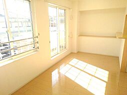 フォーシーズン 202 2階1LDKのリビング/ダイニング