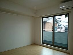 ブレイブ・ブロッサム 204 2階1Kのリビング/ダイニング