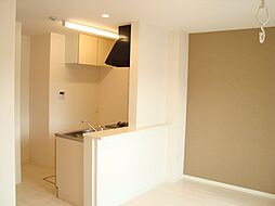 un jour B（アンジュールビー） 102 1階1LDKのリビング/ダイニング