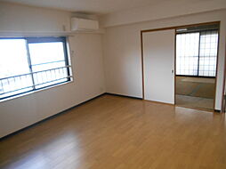 ランブラス嵯峨 5階2LDKのリビング/ダイニング