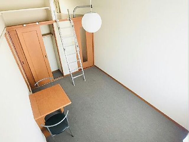 寝室
