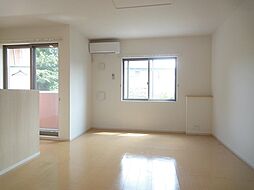 ユニゾンヒル 1階1LDKのリビング/ダイニング