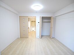 ロアンヌ清水 2階1Kのリビング/ダイニング