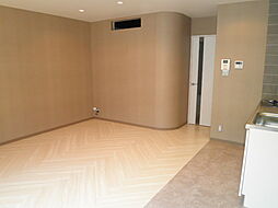 ラフィナート和泉 202 2階1LDKのリビング/ダイニング