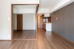 東京メトロ千代田線 乃木坂駅 徒歩8分の賃貸マンション 6階1LDKのリビング/ダイニング