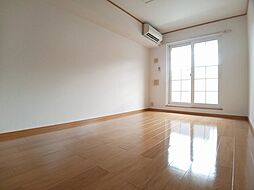 ヴァン・セゾニエ　II 202 2階2LDKのリビング/ダイニング