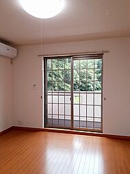 カーサ・セレノ 101 1階ワンルームのリビング/ダイニング