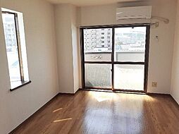 アーバンヒルズ 401 4階1Kのリビング/ダイニング