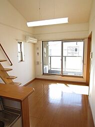 近鉄名古屋線 烏森駅 徒歩13分の賃貸アパート 2階1LDKのリビング/ダイニング