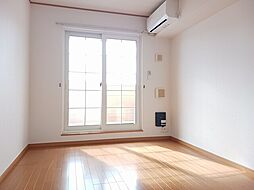 アミティーＫ 2階2LDKのリビング/ダイニング