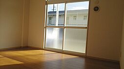 近鉄名古屋線 白子駅 徒歩16分の賃貸アパート 1階3DKのリビング/ダイニング