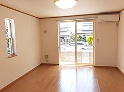 エトワール・Ｋ 1階ワンルームのリビング/ダイニング