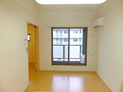 ウエストヒルパーシモン 2階ワンルームのリビング/ダイニング