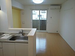 ラヴィータIII 1階ワンルームのリビング/ダイニング