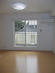 リバーヒルズ 2階1LDKのリビング/ダイニング